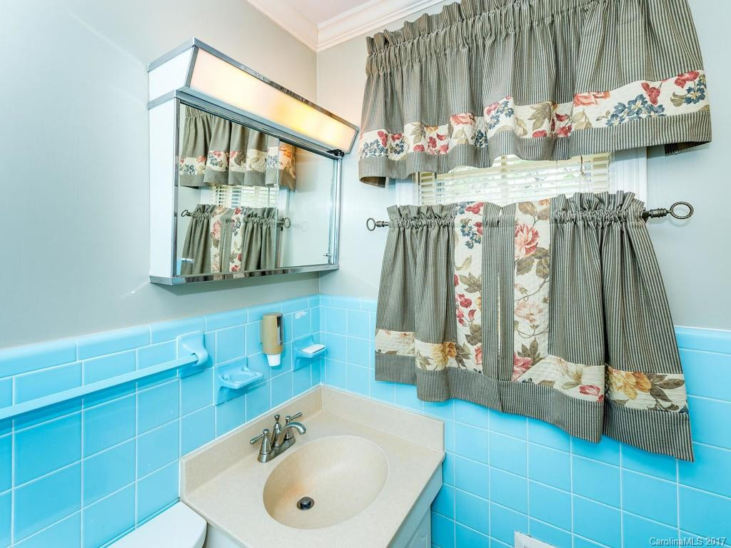 928 Toxaway Court #29 - Photo 16