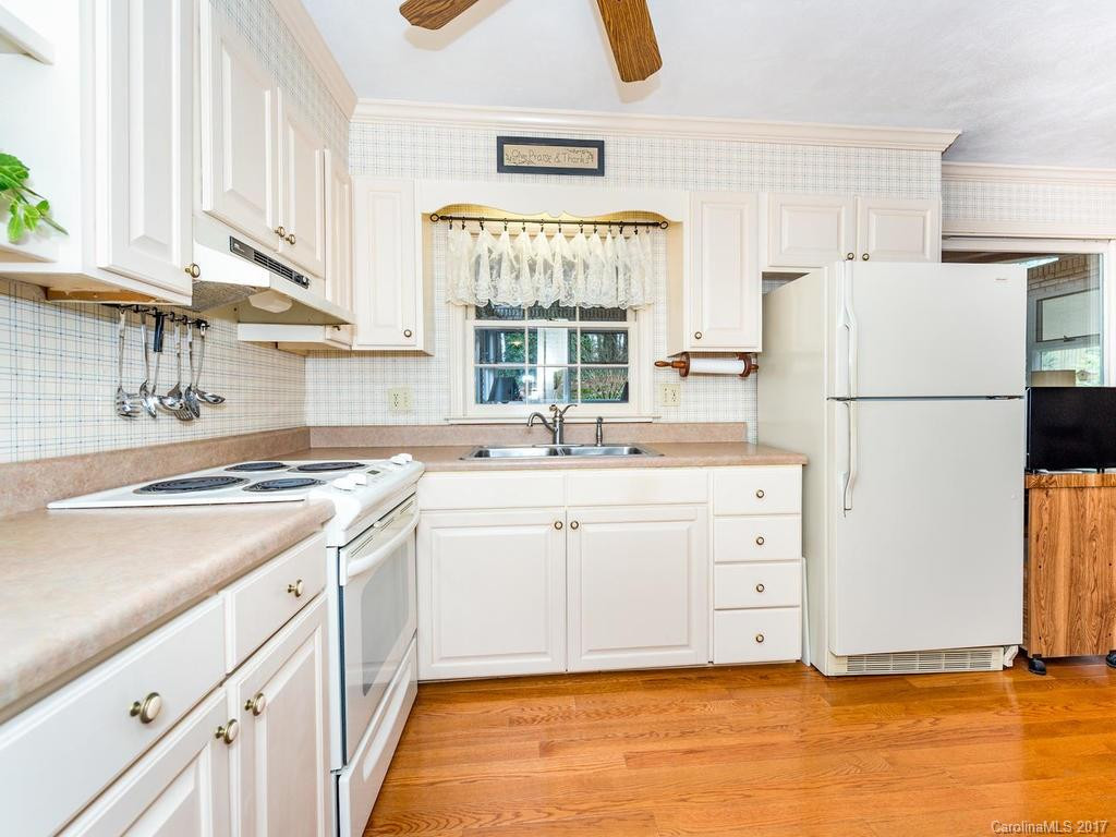 928 Toxaway Court #29 - Photo 8