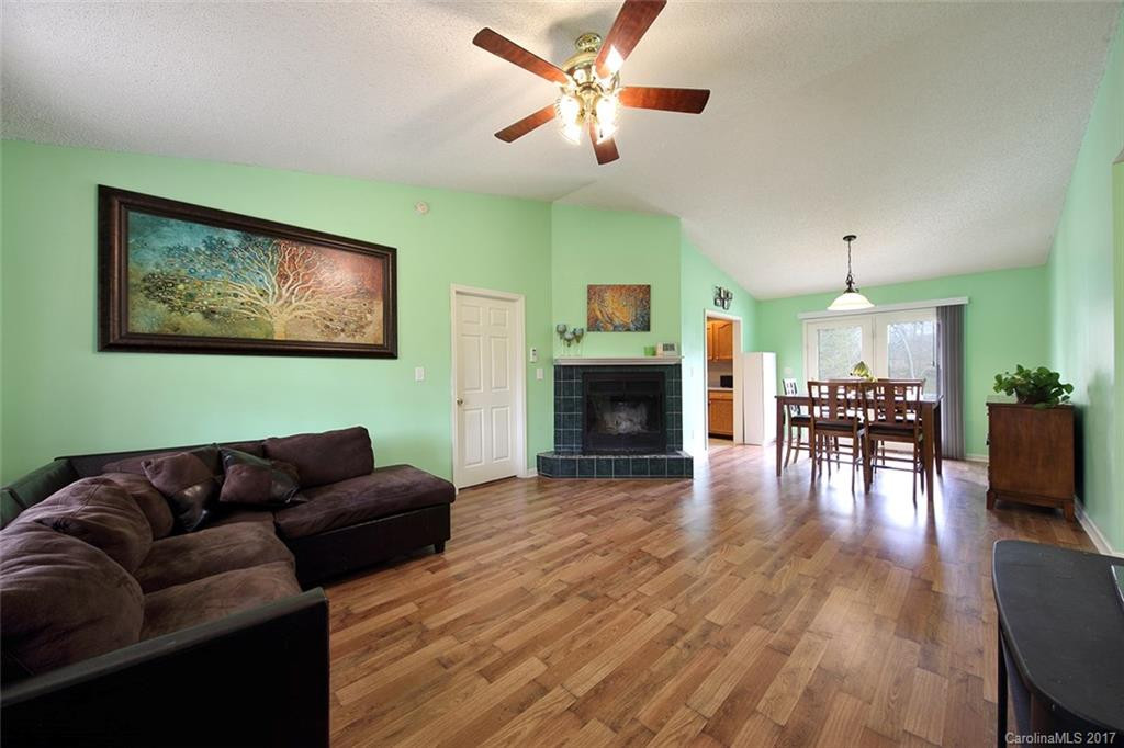 22 Baldwin Court - Photo 2