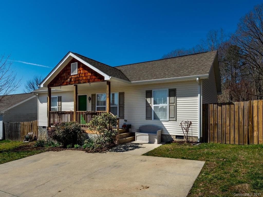 131 Newberry Drive - Photo 2