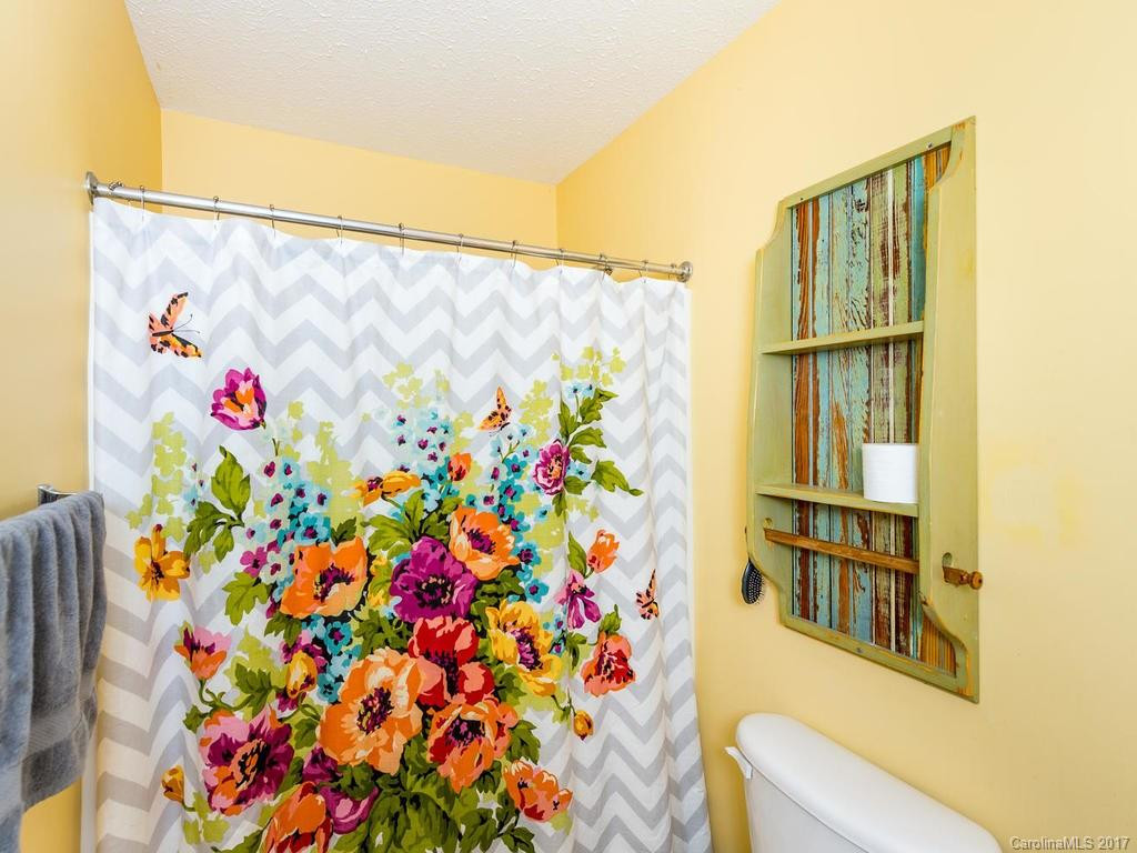 131 Newberry Drive - Photo 17