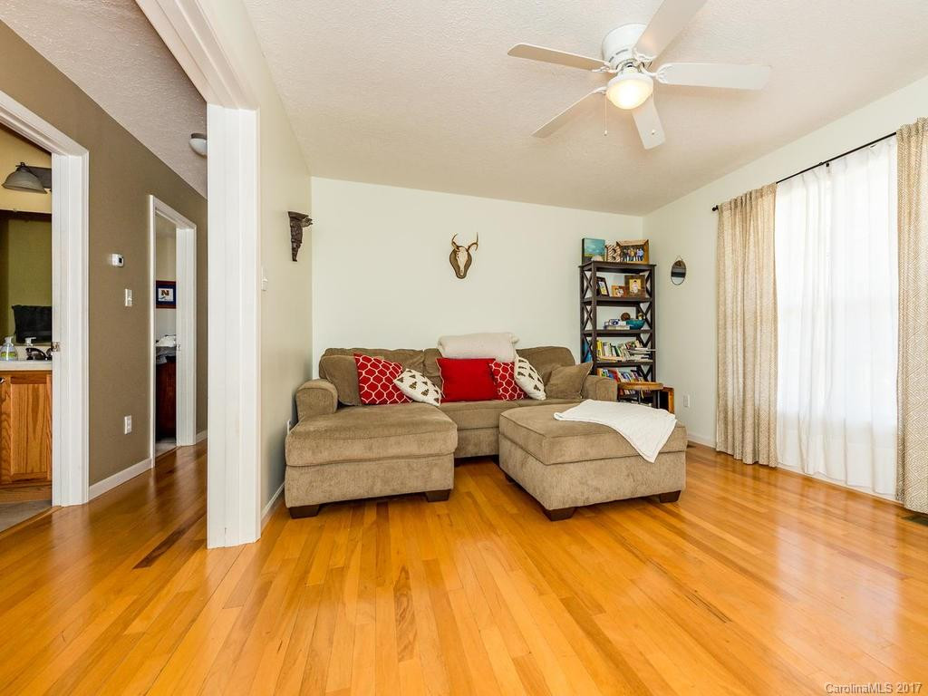 131 Newberry Drive - Photo 4