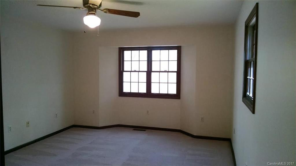 171 Reynolds Wood Drive - Photo 9