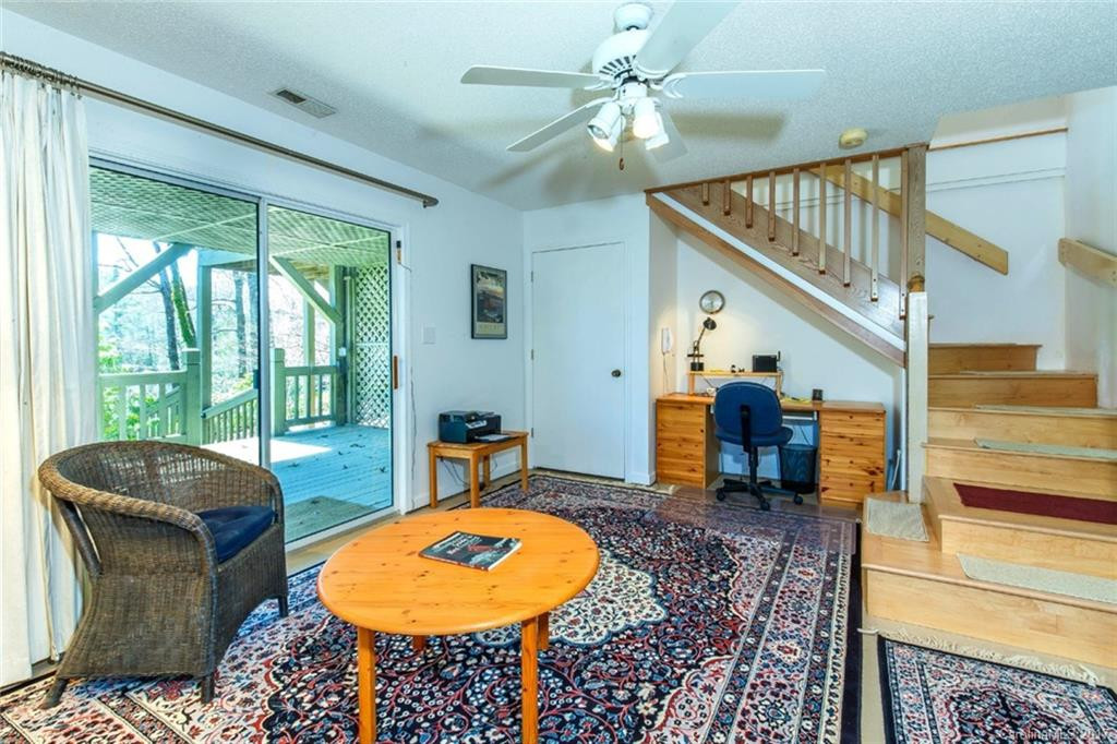 45 Golanv Court - Photo 18
