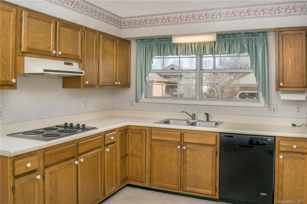 132 Exeter Court #17 - Photo 11
