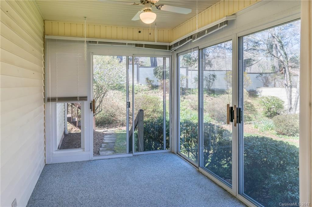 132 Exeter Court #17 - Photo 18