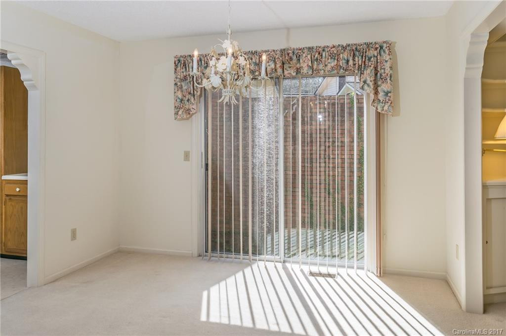 132 Exeter Court #17 - Photo 9
