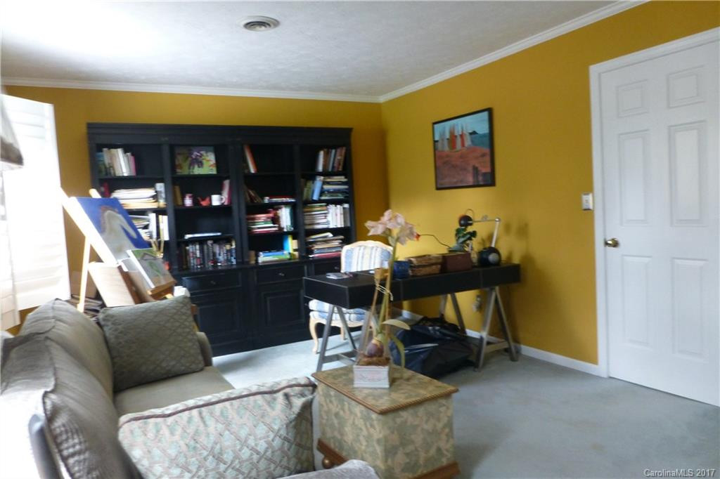 1409 Kensington Road #B-2 - Photo 13