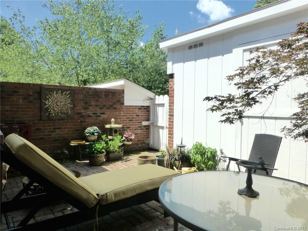 1409 Kensington Road #B-2 - Photo 6