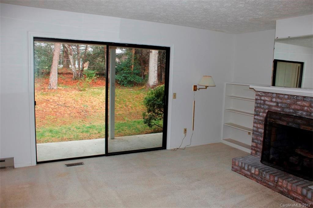 142 Whisperwood Drive #19 - Photo 6