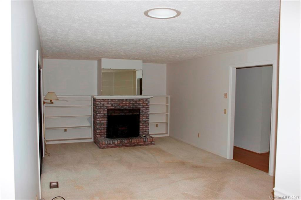 142 Whisperwood Drive #19 - Photo 7