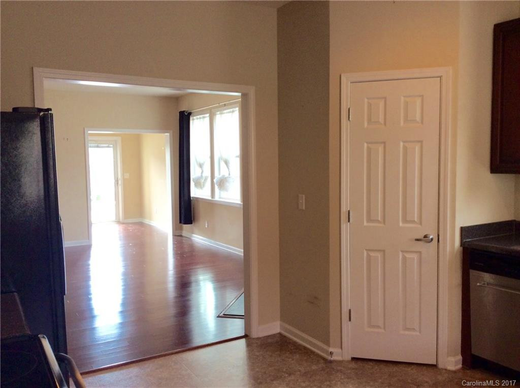 8 Daphne Drive - Photo 11