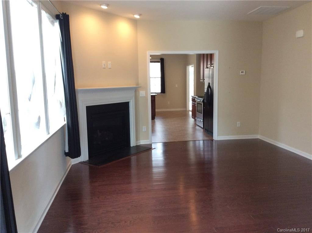 8 Daphne Drive - Photo 5