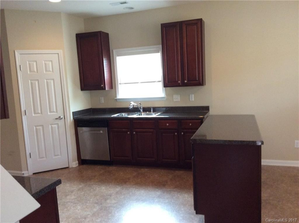 8 Daphne Drive - Photo 9
