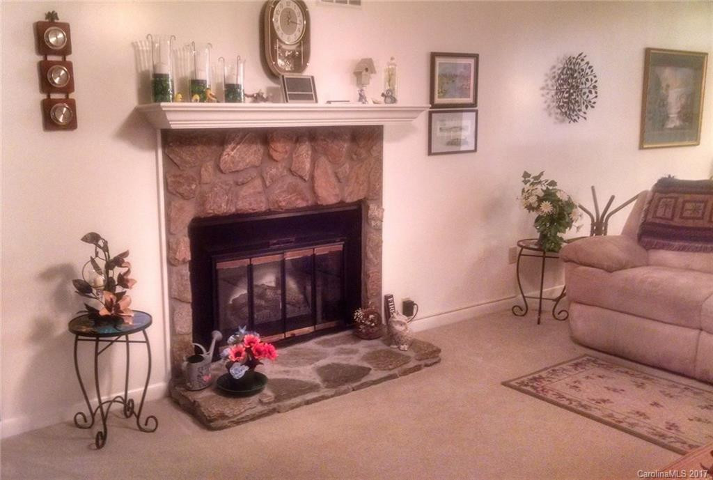 87 Willow Road #C-10 - Photo 4