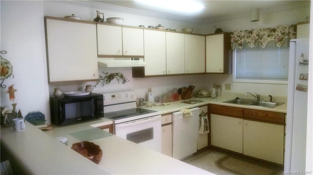 87 Willow Road #C-10 - Photo 9