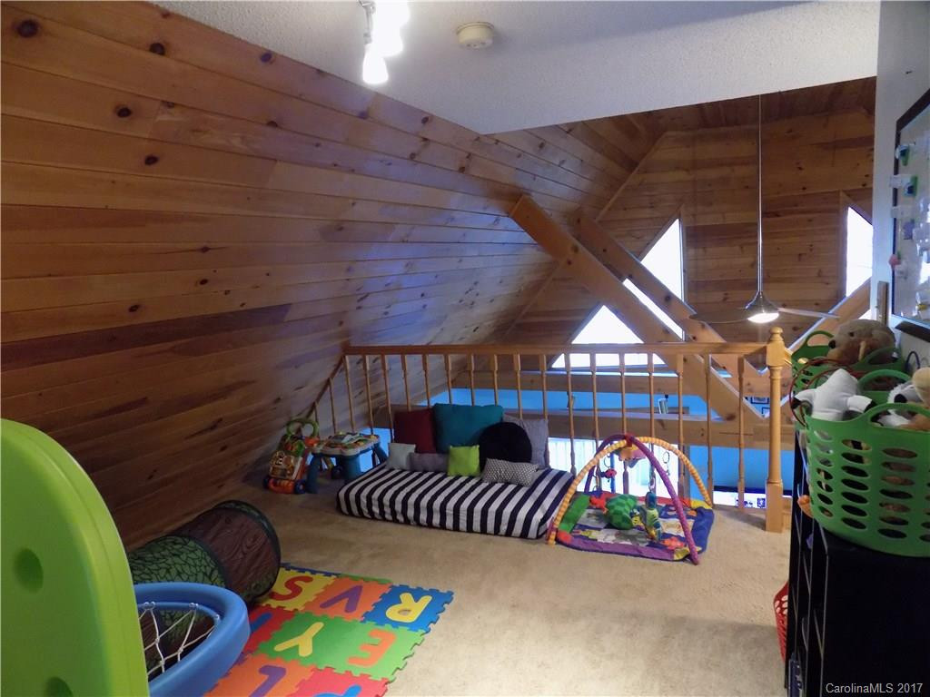 100 Mountain Drive - Photo 18