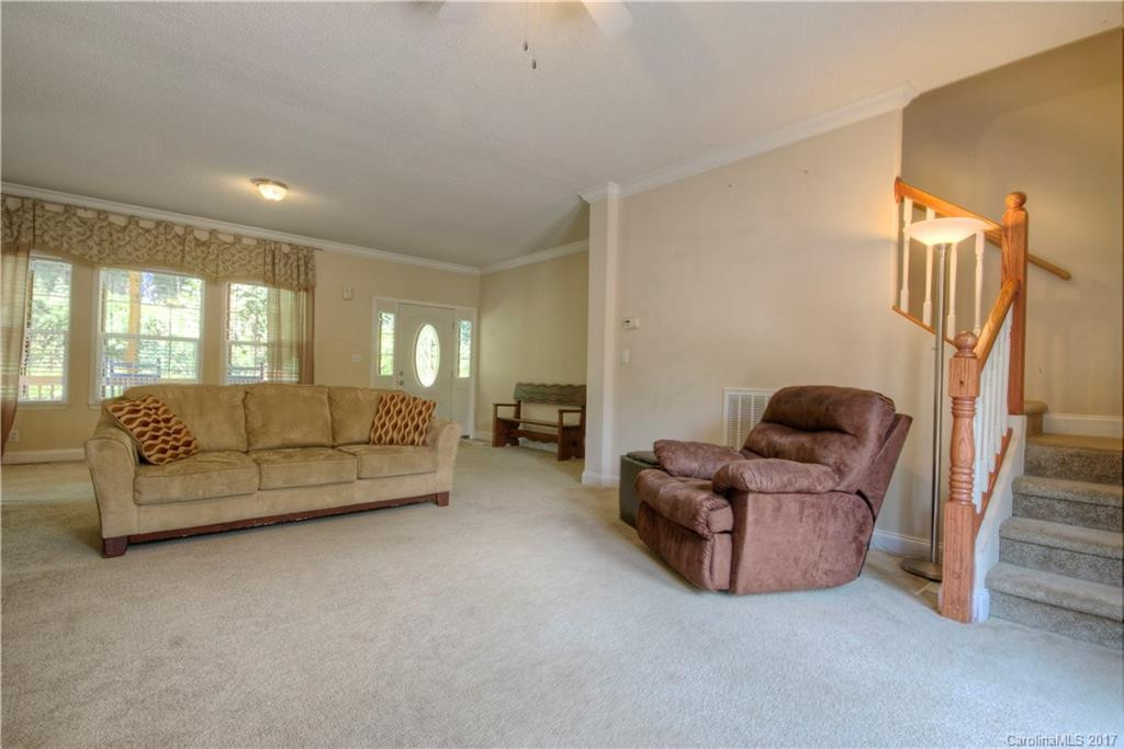 456 Crystal Creek Drive - Photo 2