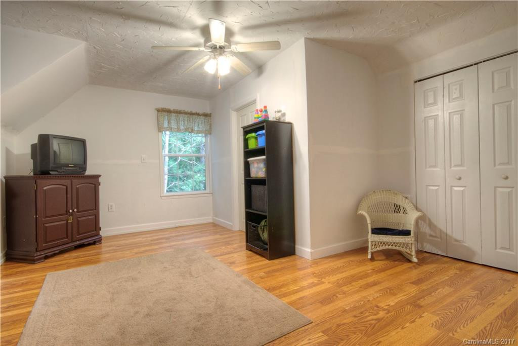 456 Crystal Creek Drive - Photo 13