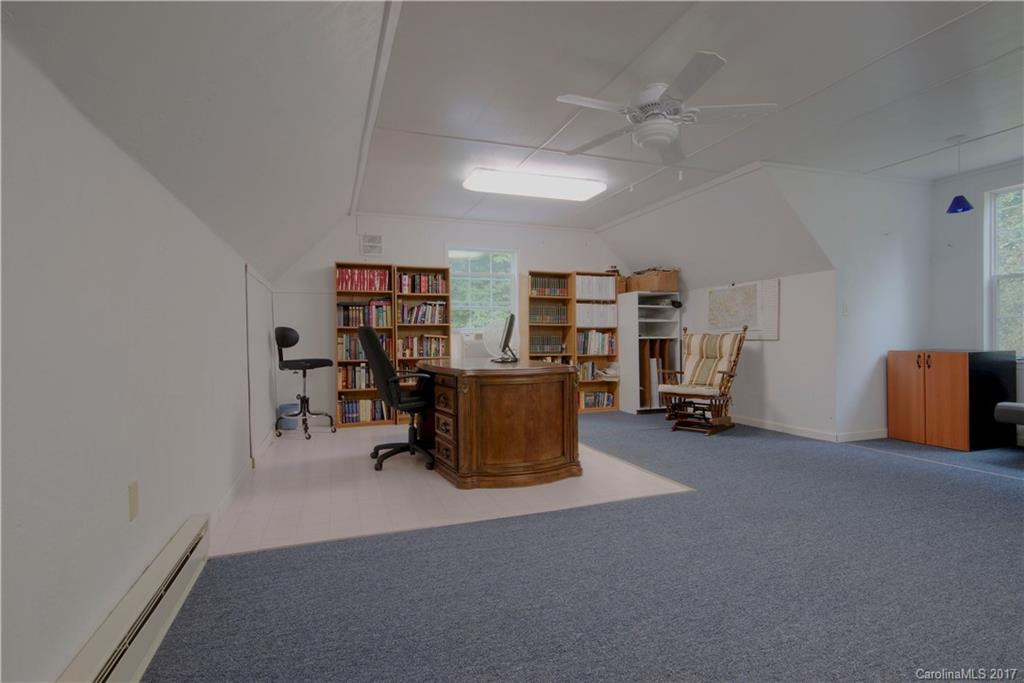 456 Crystal Creek Drive - Photo 14