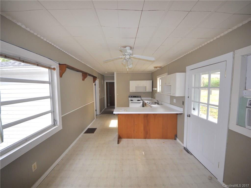 201 Sam King Road - Photo 4