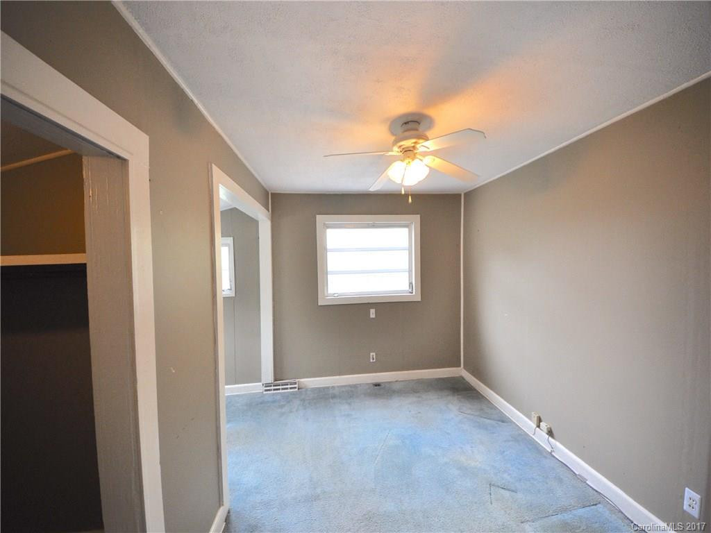 201 Sam King Road - Photo 5