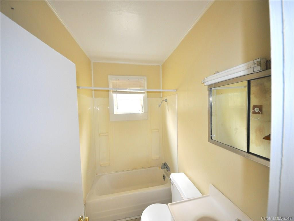 201 Sam King Road - Photo 10
