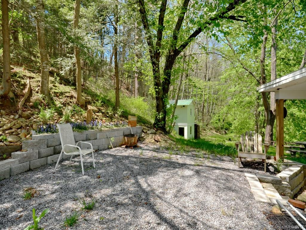 6295 Crabtree Road - Photo 12
