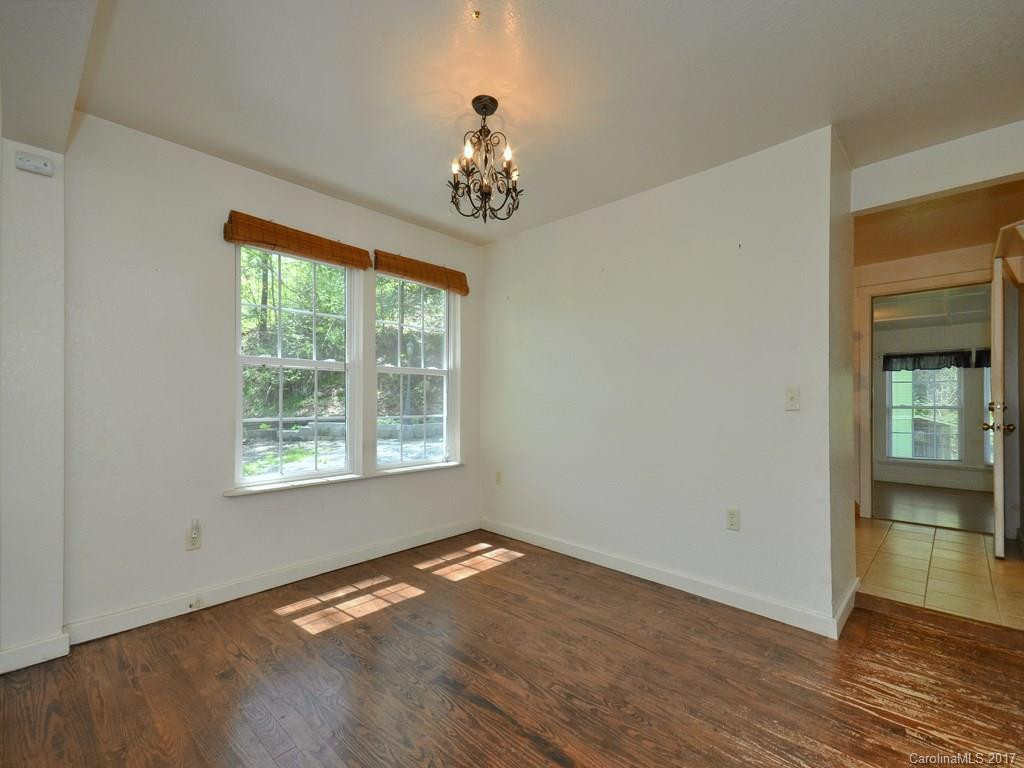 6295 Crabtree Road - Photo 5