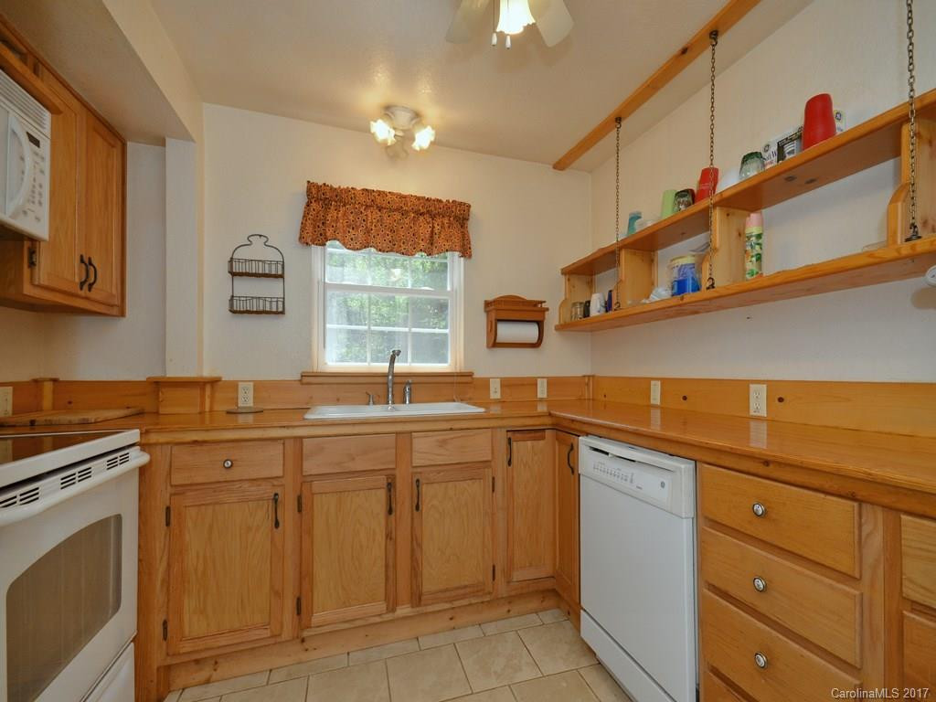 6295 Crabtree Road - Photo 9