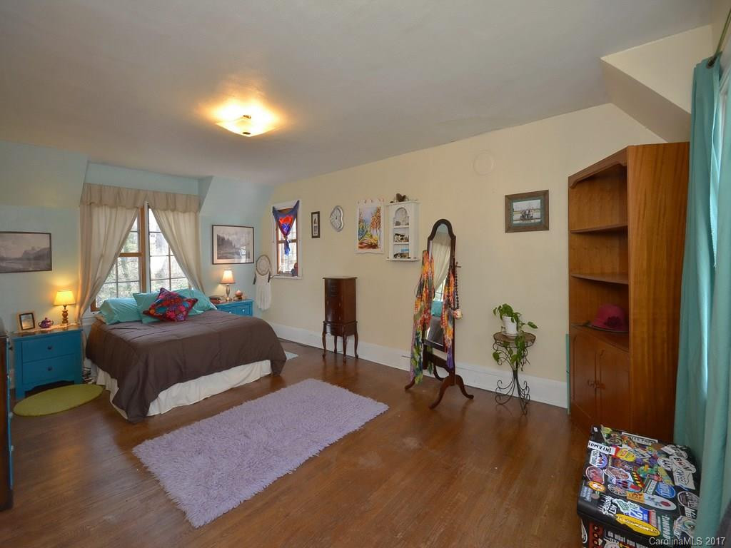 220 Northwest Avenue - Photo 12