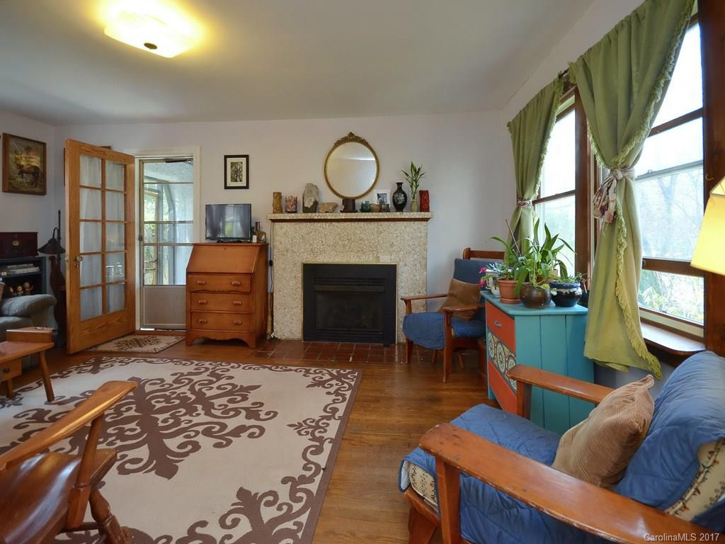 220 Northwest Avenue - Photo 4