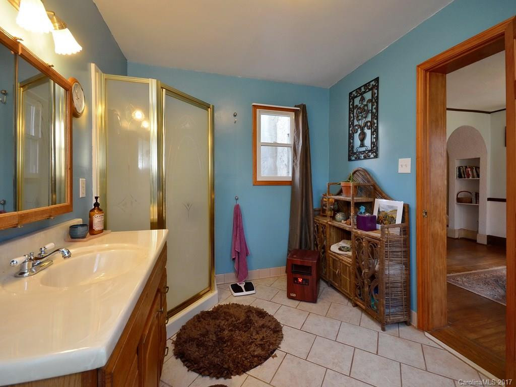 220 Northwest Avenue - Photo 7