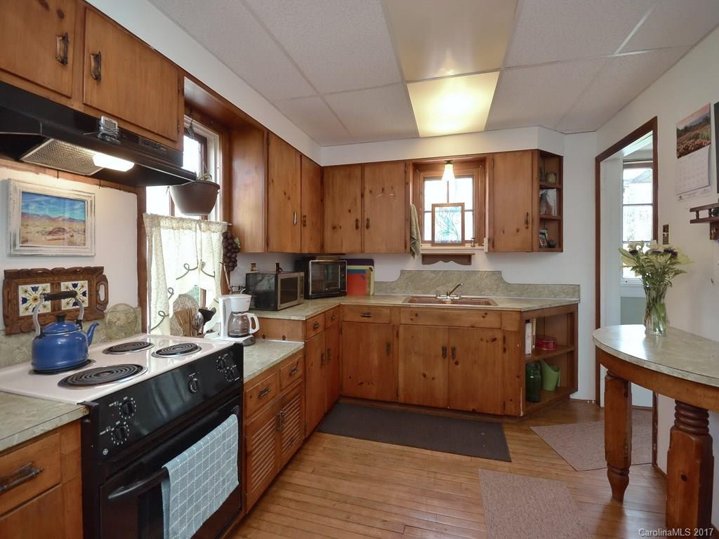 220 Northwest Avenue - Photo 9