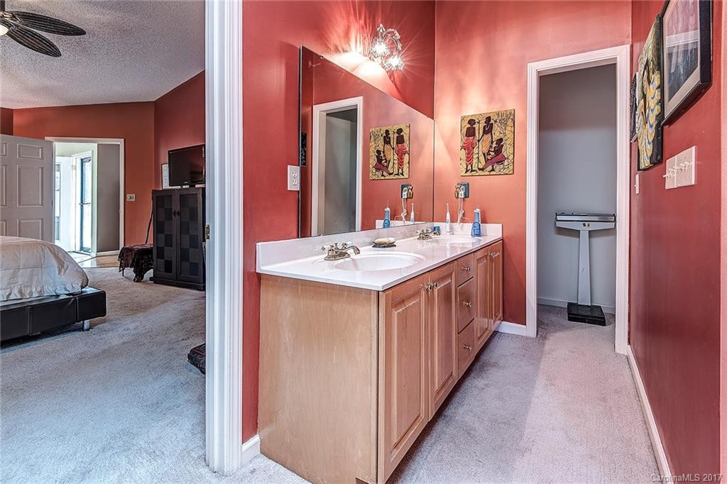6 Bethany Woods - Photo 20