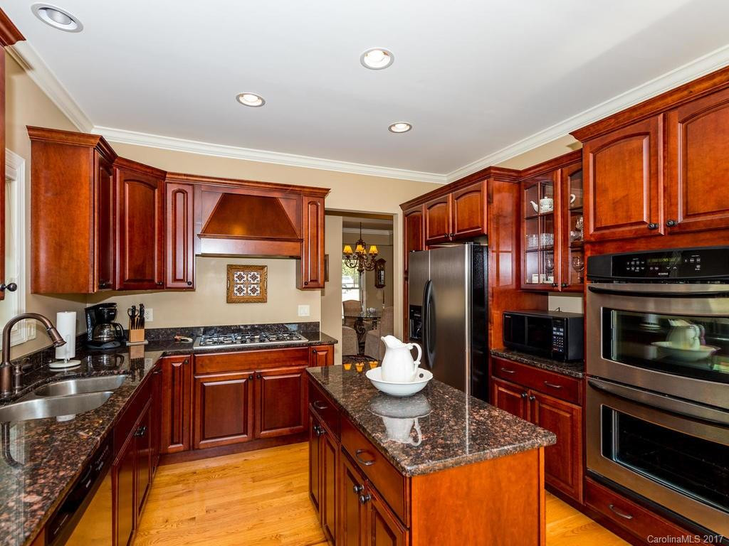 614 Vista Falls Road - Photo 14
