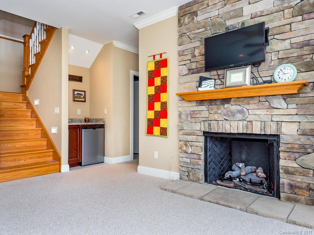 614 Vista Falls Road - Photo 16
