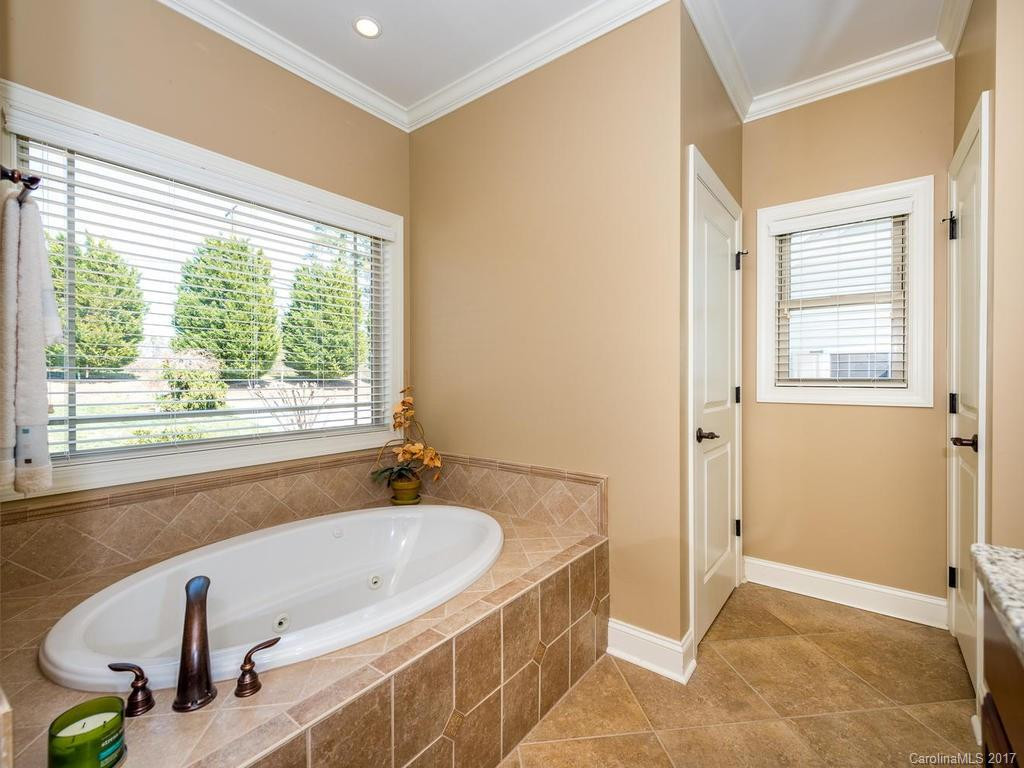 614 Vista Falls Road - Photo 7