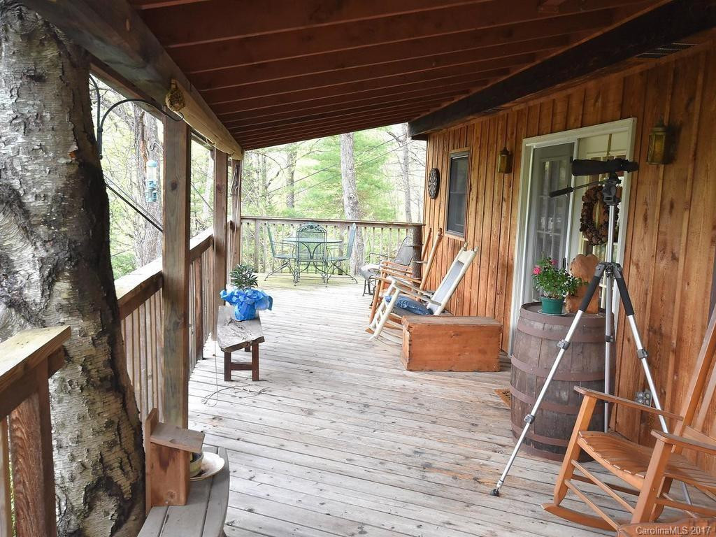 573 Countryside Drive - Photo 2