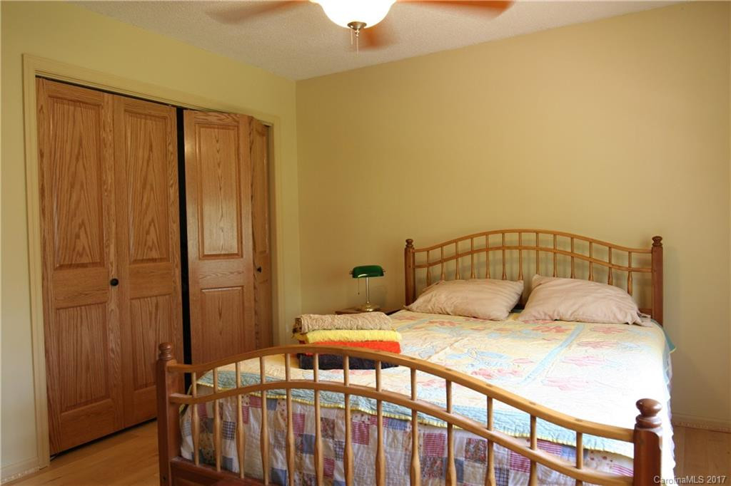 36 Brentwood Drive #2 - Photo 11
