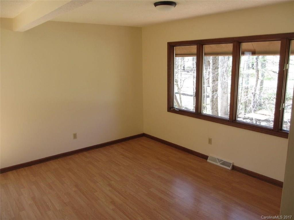 70 Garden Court - Photo 16