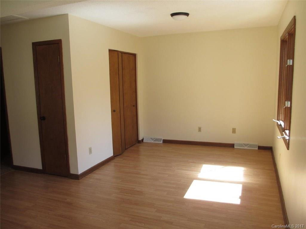 70 Garden Court - Photo 17