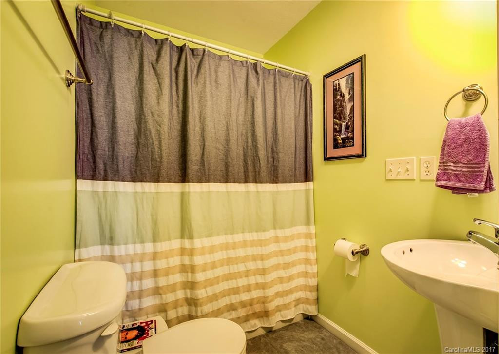 40 Meadowbrook Drive - Photo 11