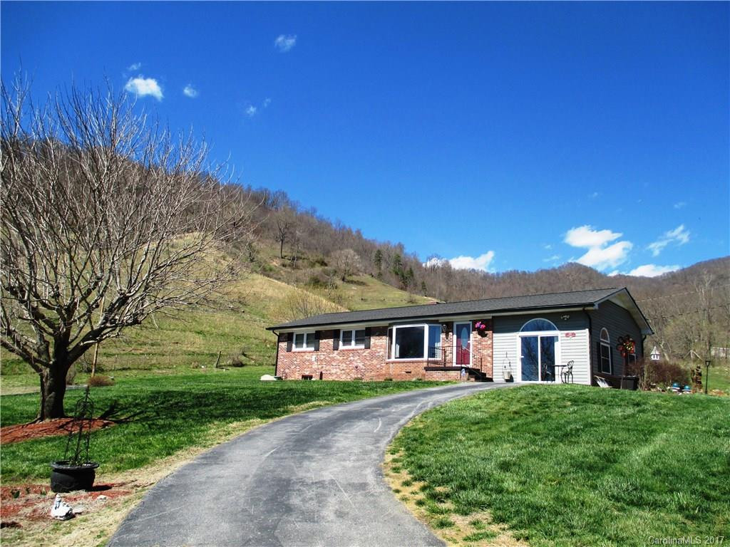 807 Silvers Cove Road