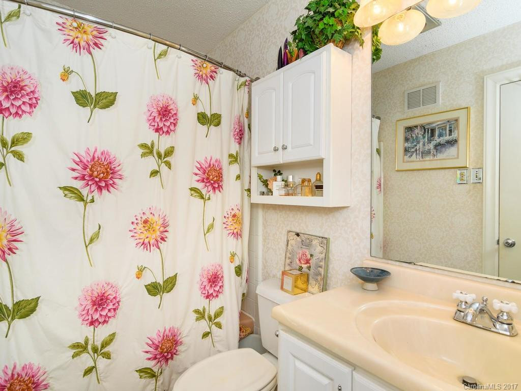 345 Windsor Road - Photo 13