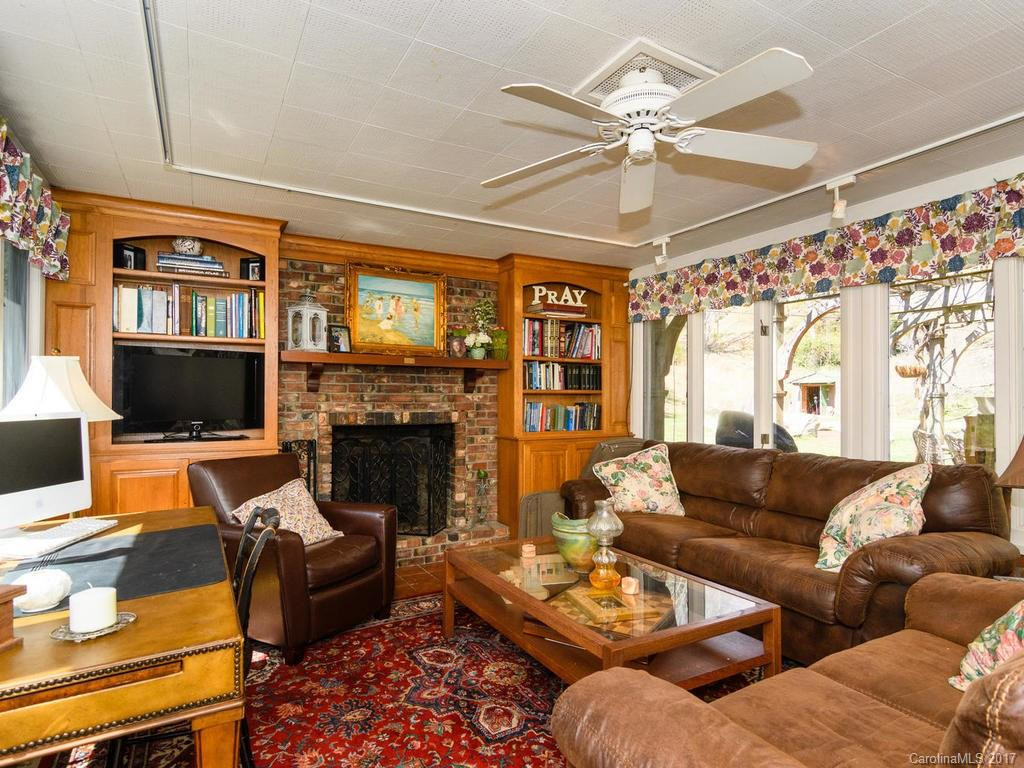 345 Windsor Road - Photo 9
