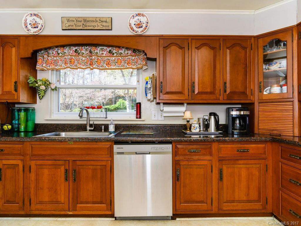 345 Windsor Road - Photo 10