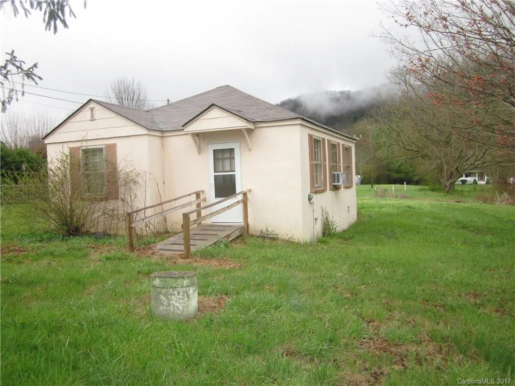 818 Cane Creek Road