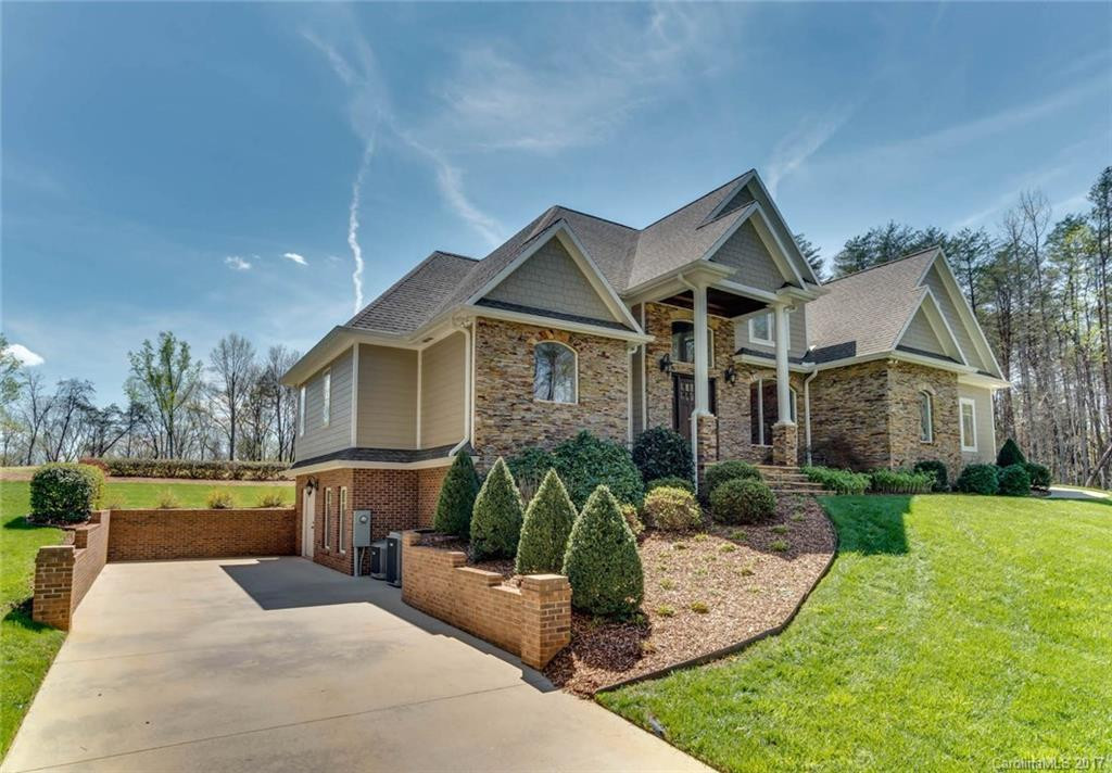 205 Washburn Lane - Photo 2