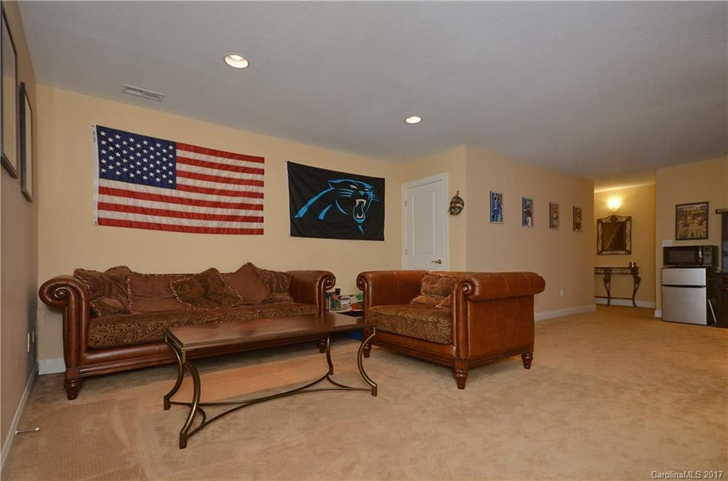 64 Foxden Drive #101 - Photo 10